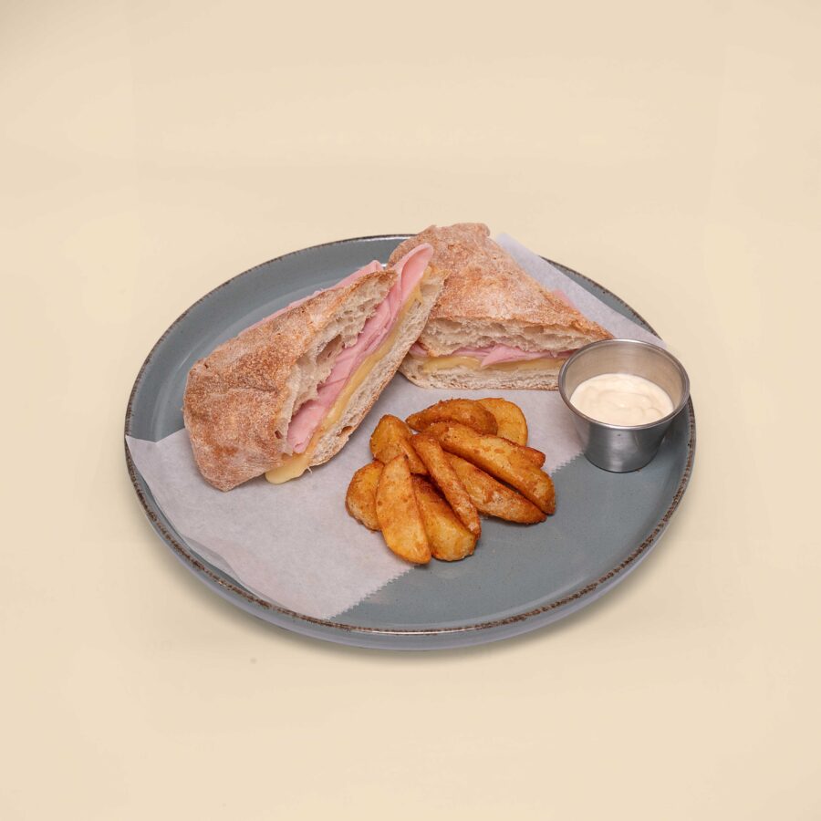 Sandwich Jamón y queso